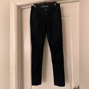 Culture dark wash skinny jeans size 7